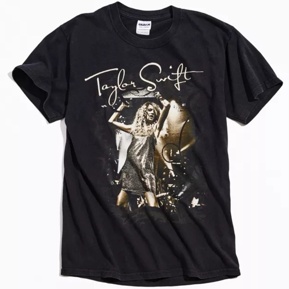 Taylor Swift Fearless 2009 tour shirt - Picture 10 of 10